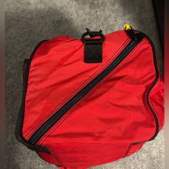 XL fire engine red black coexist Hindu Jewish multi religion yin Yang duffle bag - Picture 10 of 12